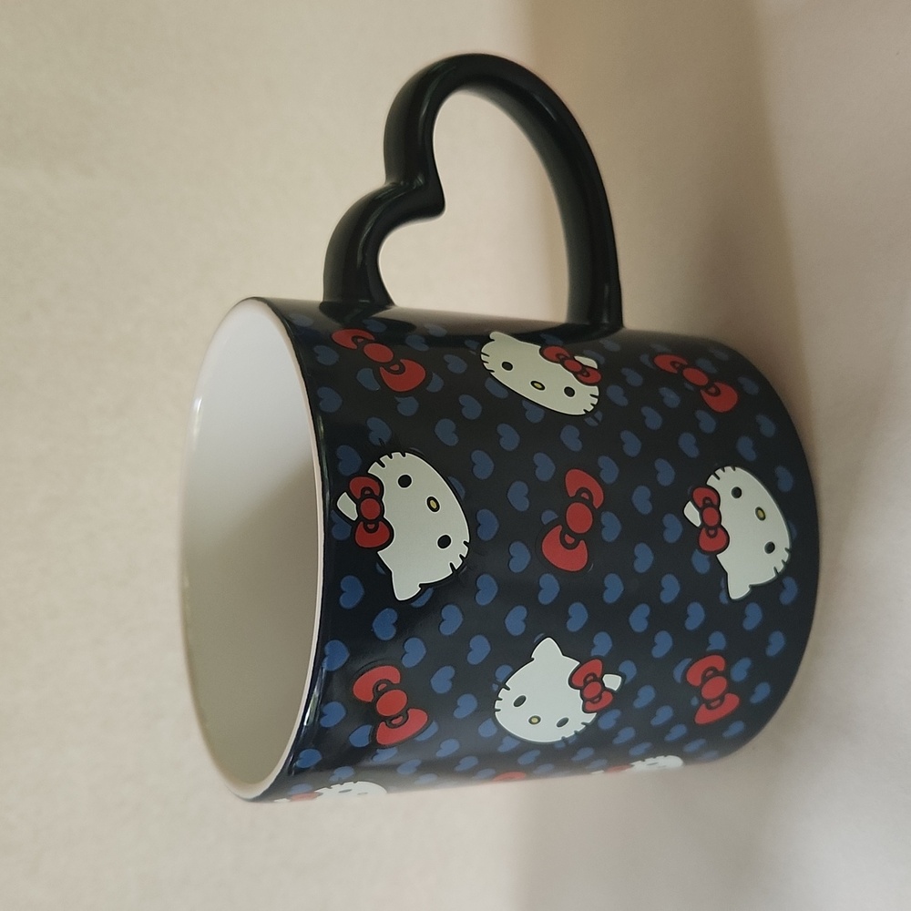 Hello Kitty Mug NWT